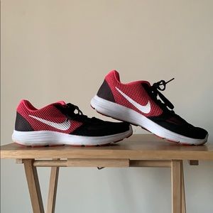 Pink and Black Nike Revolution 3’s
